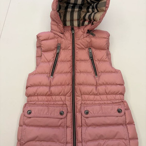 버버리 패딩조끼 8y(128)