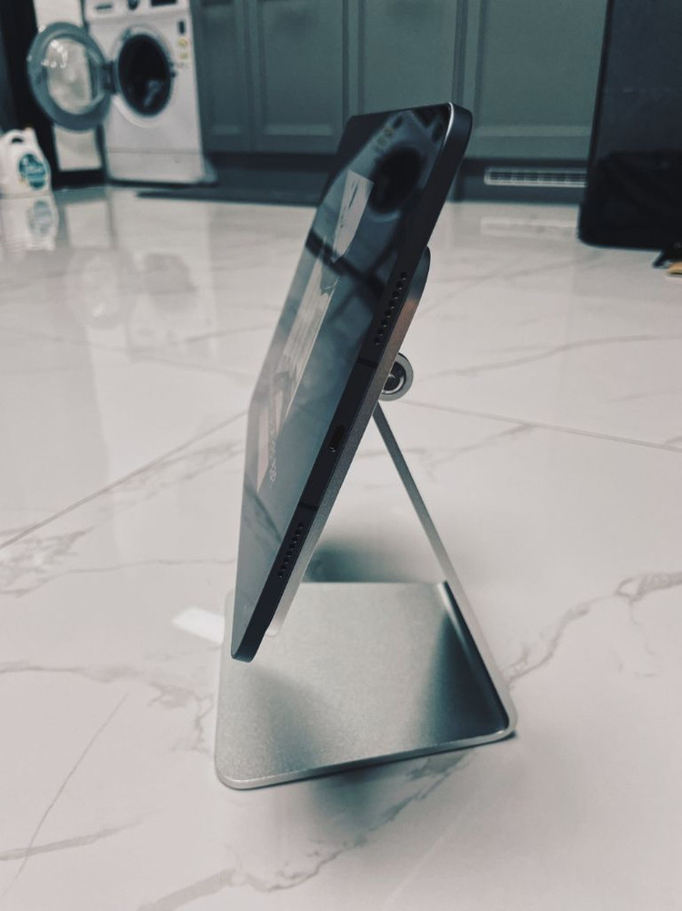 아이패드프로 11 M1 3세대 256GB 셀룰러/매직키보드/ 애플펜슬--3