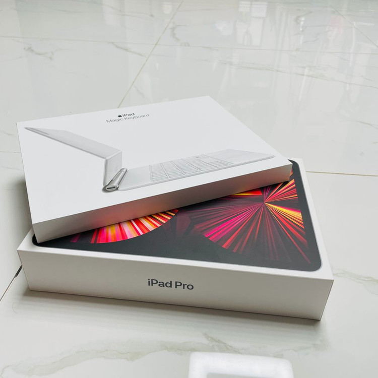 아이패드프로 11 M1 3세대 256GB 셀룰러/매직키보드/ 애플펜슬--5