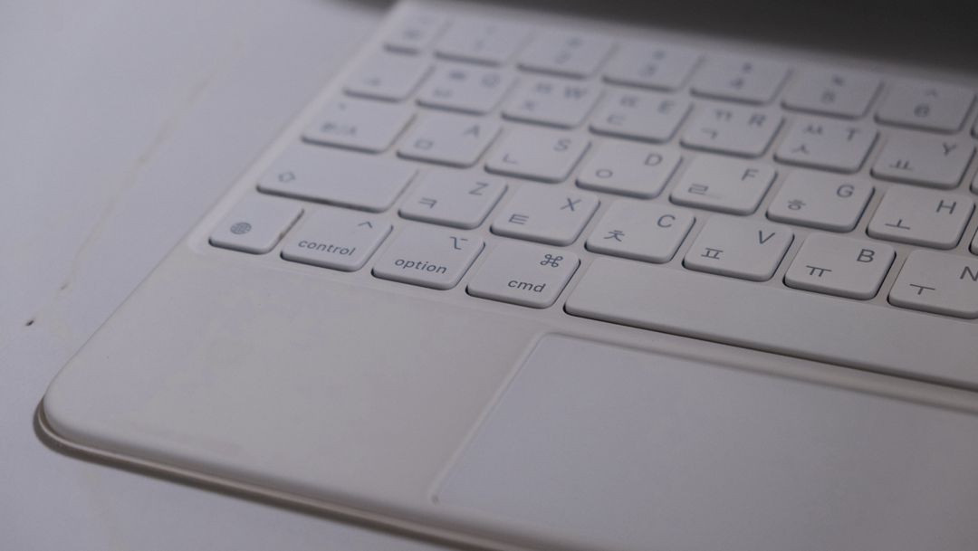 아이패드프로 11 M1 3세대 256GB 셀룰러/매직키보드/ 애플펜슬--7