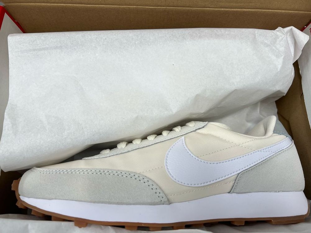 나이키 데이브레이크 써밋화이트 240mm 새상품--5