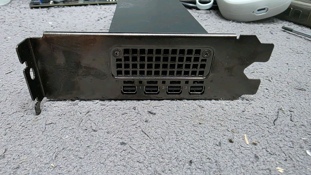 Nvidia RTX A2000 그래픽카드--4