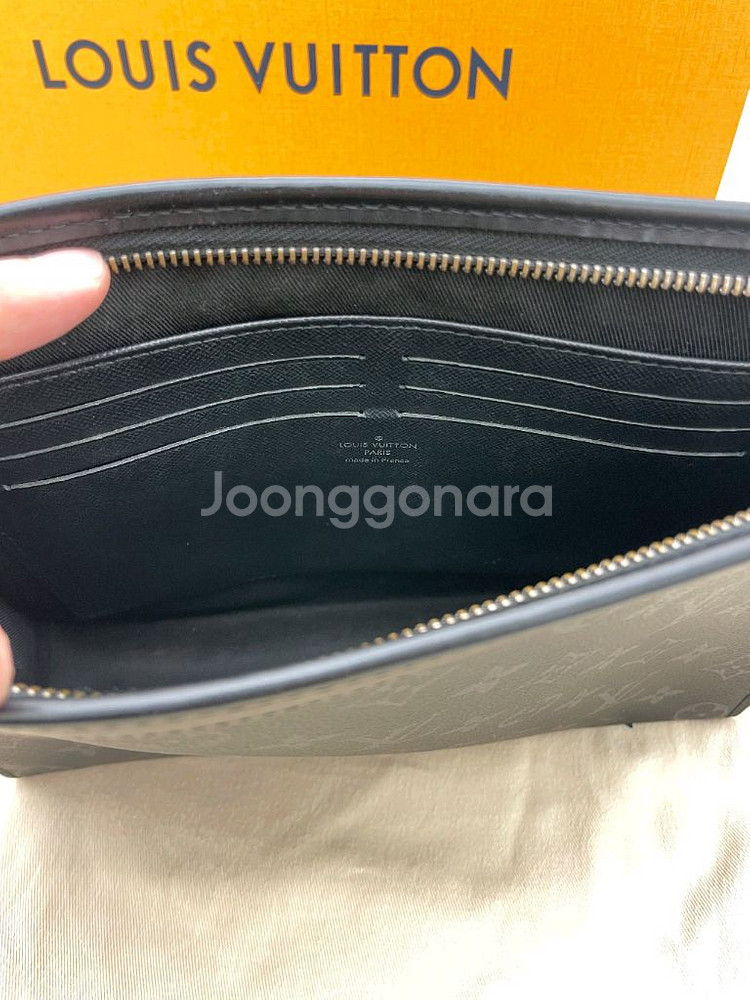 [ 정품 / 풀구성 ] 루이비통 이클립스 포쉐트 보야주 클러치백 블랙--2