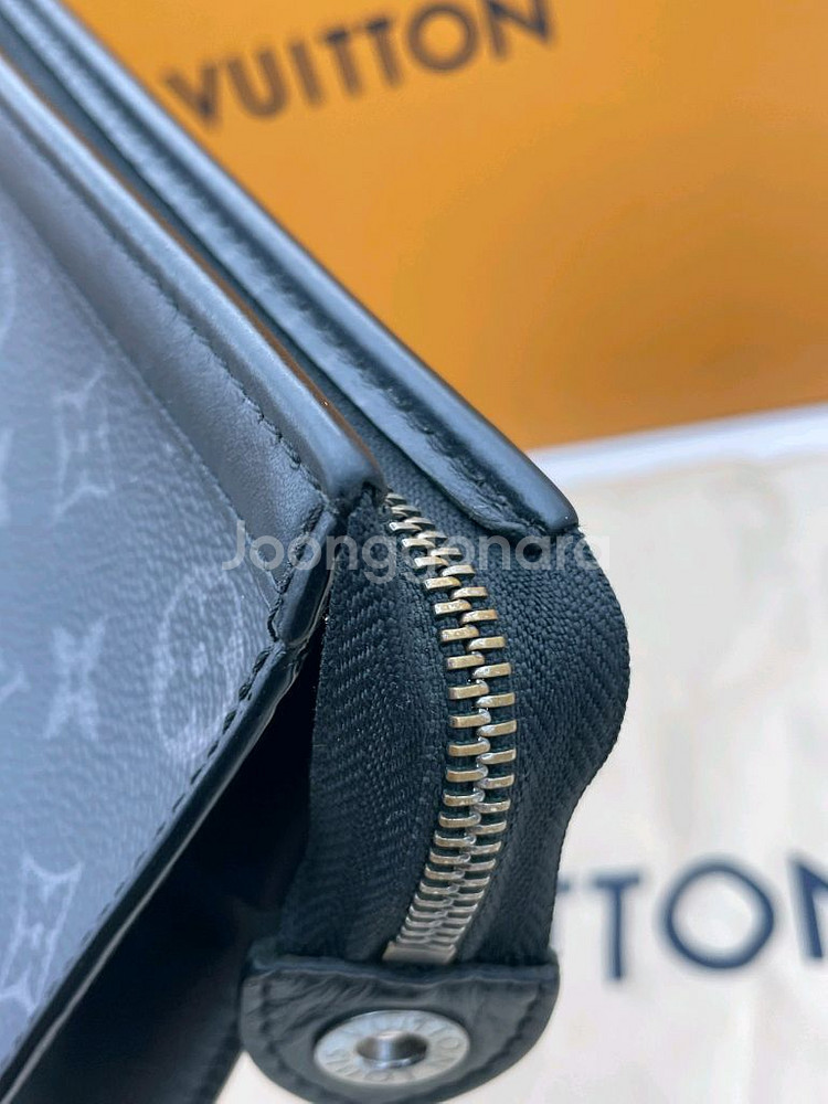 [ 정품 / 풀구성 ] 루이비통 이클립스 포쉐트 보야주 클러치백 블랙--4