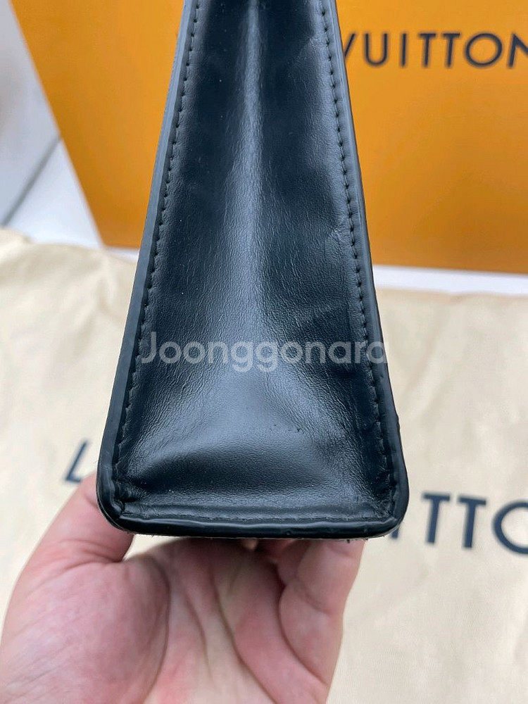 [ 정품 / 풀구성 ] 루이비통 이클립스 포쉐트 보야주 클러치백 블랙--7