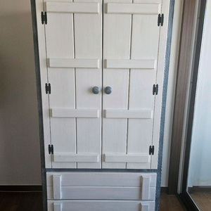 원목옷장 이미지