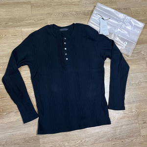 3) 르마드 헨리넥 슬리브 긴팔 니트 블랙