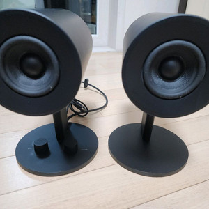 레이저 놈모 크로마 2.0 게이밍스피커