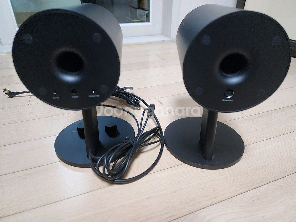 레이저 놈모 크로마 2.0 게이밍스피커--3