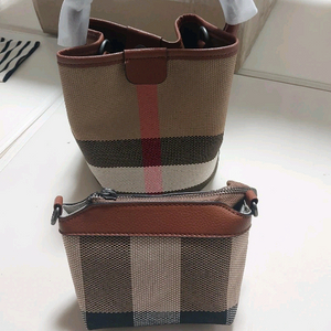 체크 패턴 핸드백 파우치 세트