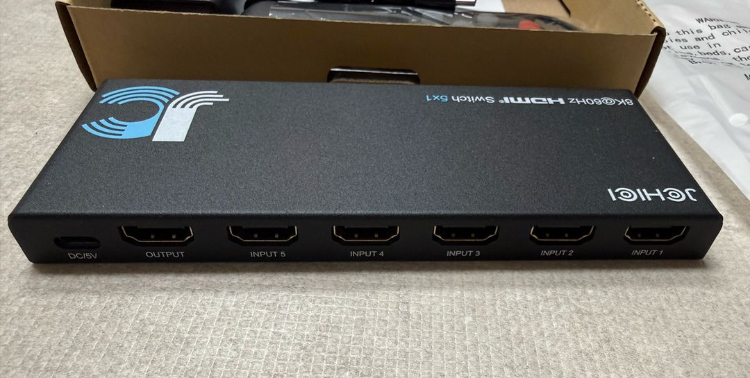 HDMI 선택기(8K 5 port) 판매합니다.--2