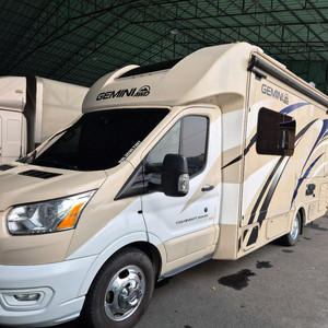 수압 캠핑카 오라이온 포드 토르제미니 2022년 이미지