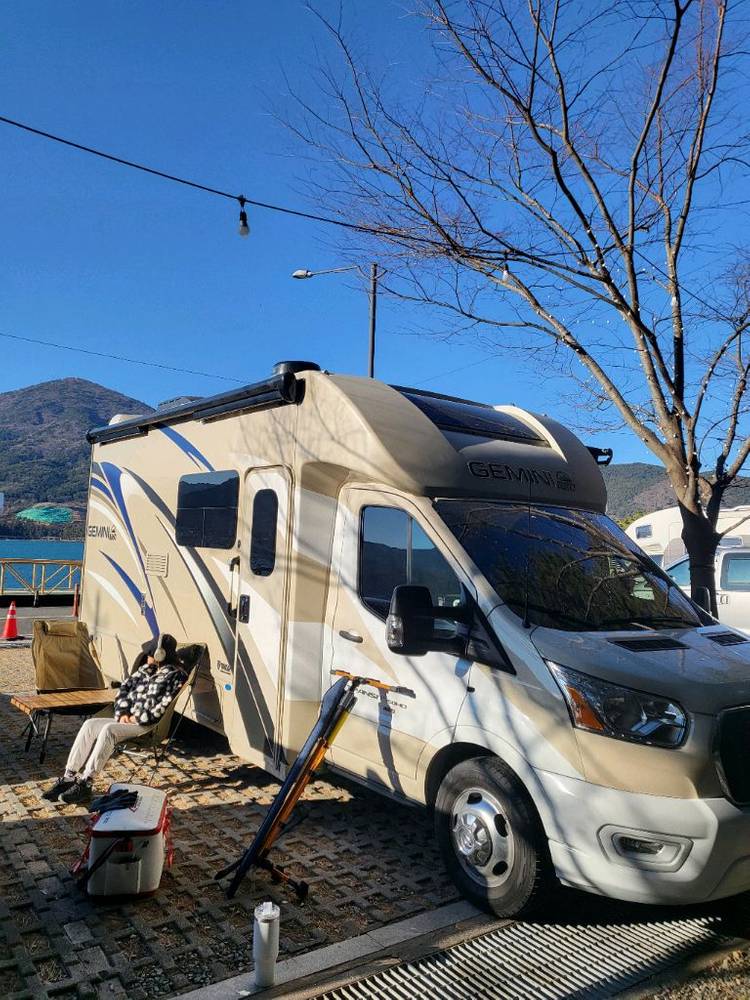 수압 캠핑카 오라이온 포드 토르제미니 2022년 이미지