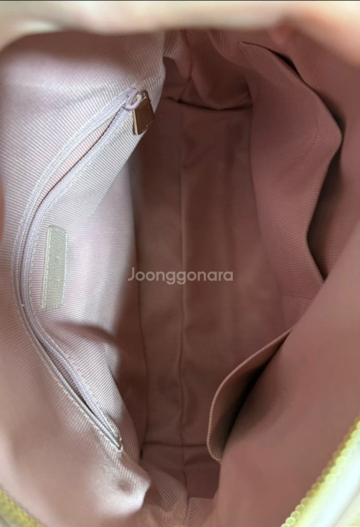 훌라 Furla 파이퍼백 미디움 핑크 아이보리 이미지