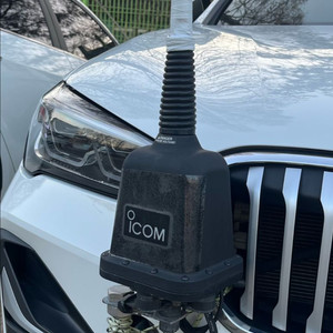 AH740 단파 자동 튜닝 차량 안테나 릴레이 컴팩트 안테나 이미지