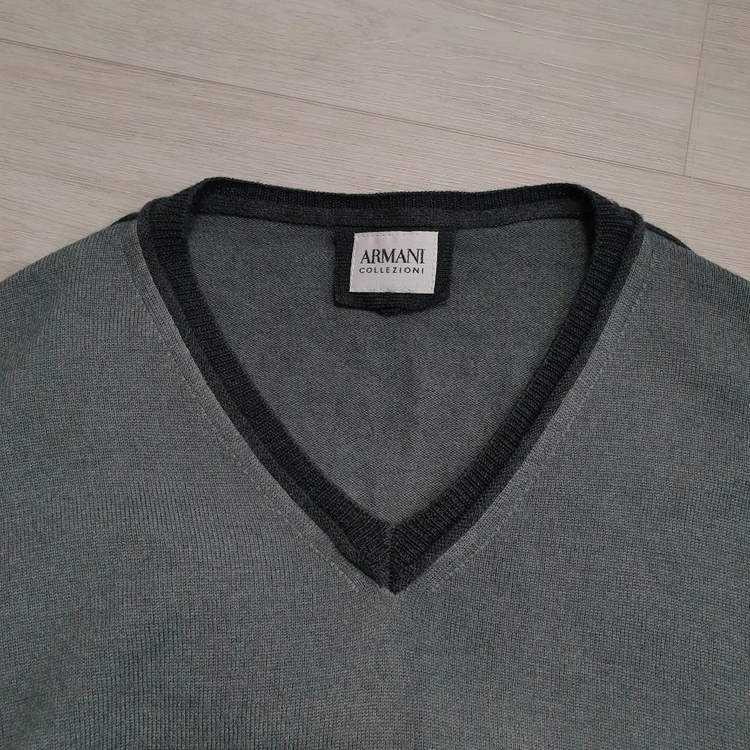 아르마니 꼴레지오니 그레이색상 울실크혼방 니트--2
