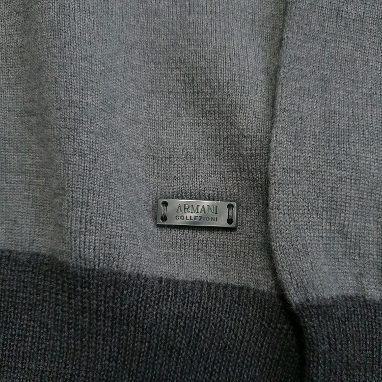 아르마니 꼴레지오니 그레이색상 울실크혼방 니트--4