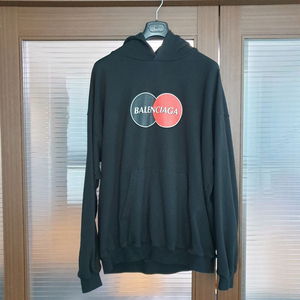 발렌시아가 마스터카드 블랙 후드티셔츠 105사이즈