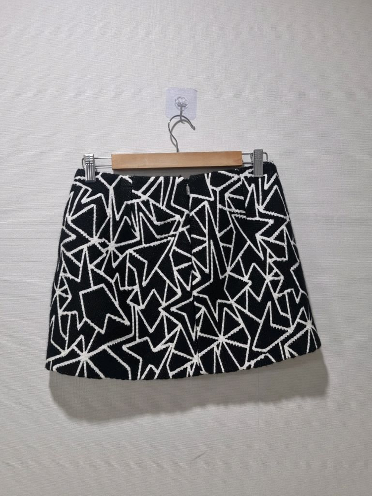 NELL BARRETT 닐바렛 패턴 미니스커트 40 / 고가라인--3