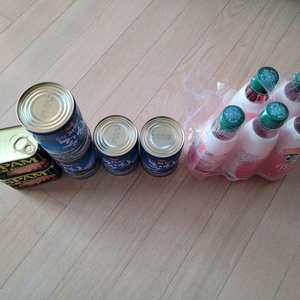 무료배송/스팸 2개 300g + 동원꽁치4개 400g + 스타벅스 피치 딸기낱개 5개 400ml 21,990원 팝니