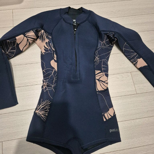 파타고니아 여성용 웹슈트 래쉬가드 웻슈트