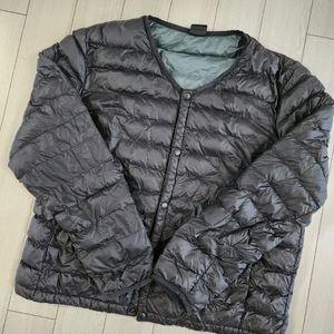 falls creek 경량패딩 사이즈100(L)코트 입을때나 이너로 입기 좋아요여러 중고사이트에도 같이 판매하고 있