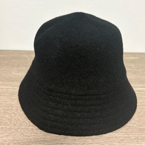 유니클로 벙거지 햇 블랙