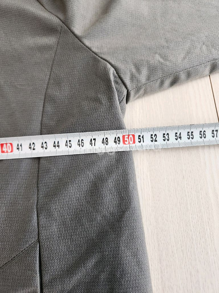 새상품급)헤지스 골프 여성 야구에리 풀오픈 봄버 바람막이 자켓 사이즈95(m)여러 중고사이트에도 같이 판매하고 있어--1