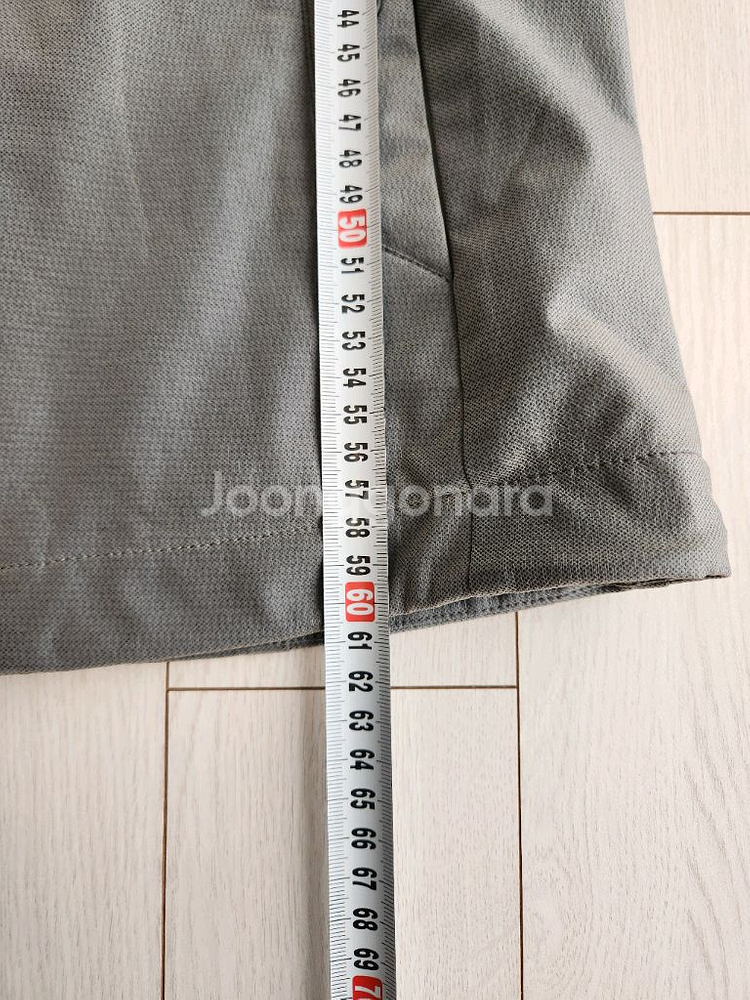 새상품급)헤지스 골프 여성 야구에리 풀오픈 봄버 바람막이 자켓 사이즈95(m)여러 중고사이트에도 같이 판매하고 있어--2