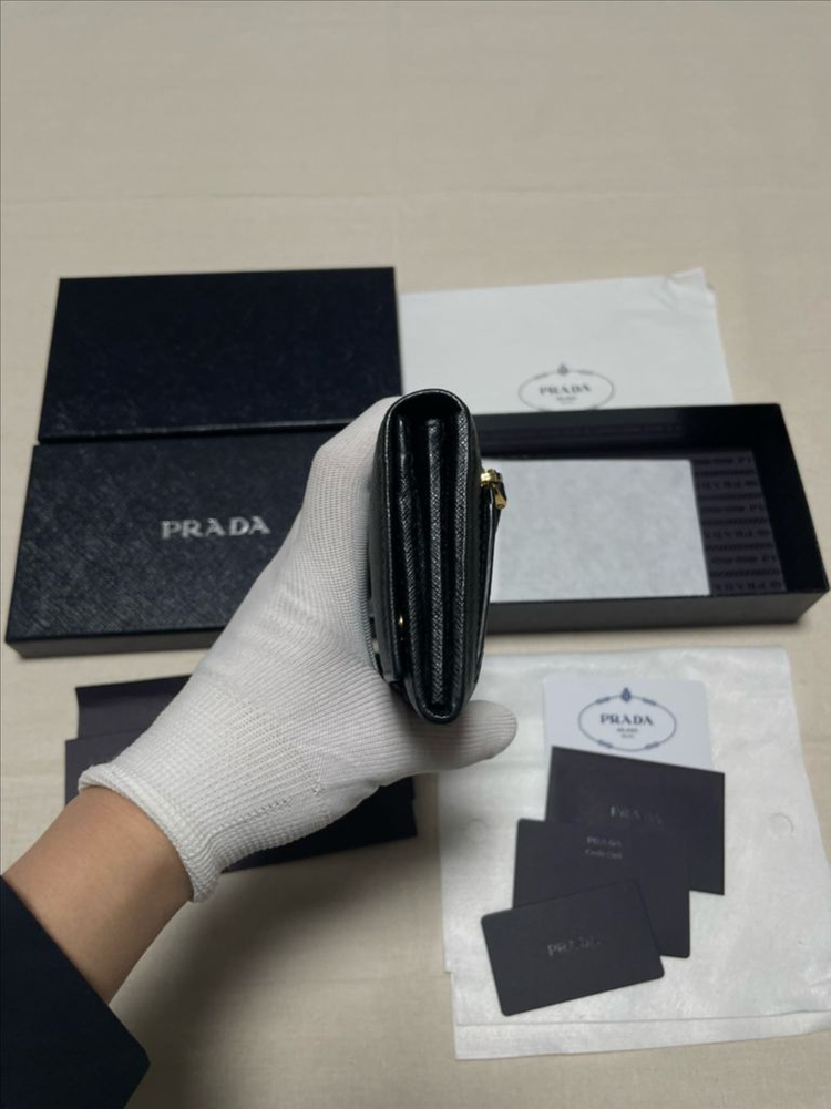 [풀구성] 프라다 사피아노 삼각로고 금장 장지갑 [os]--3