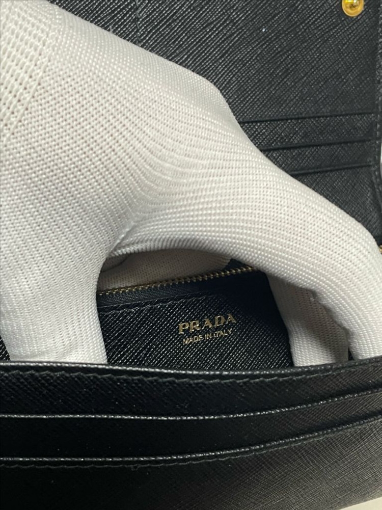 [풀구성] 프라다 사피아노 삼각로고 금장 장지갑 [os]--7