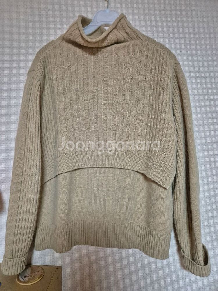 시스템 베이지색 니트--1