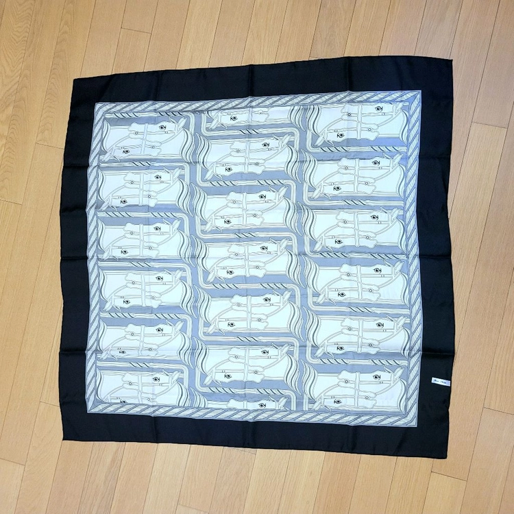 새상품 동물 말 패턴 스카프 롯데백화점 구매 이미지