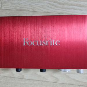 Focusrite Scarlett 2i2 오디오 인터페이스2세대