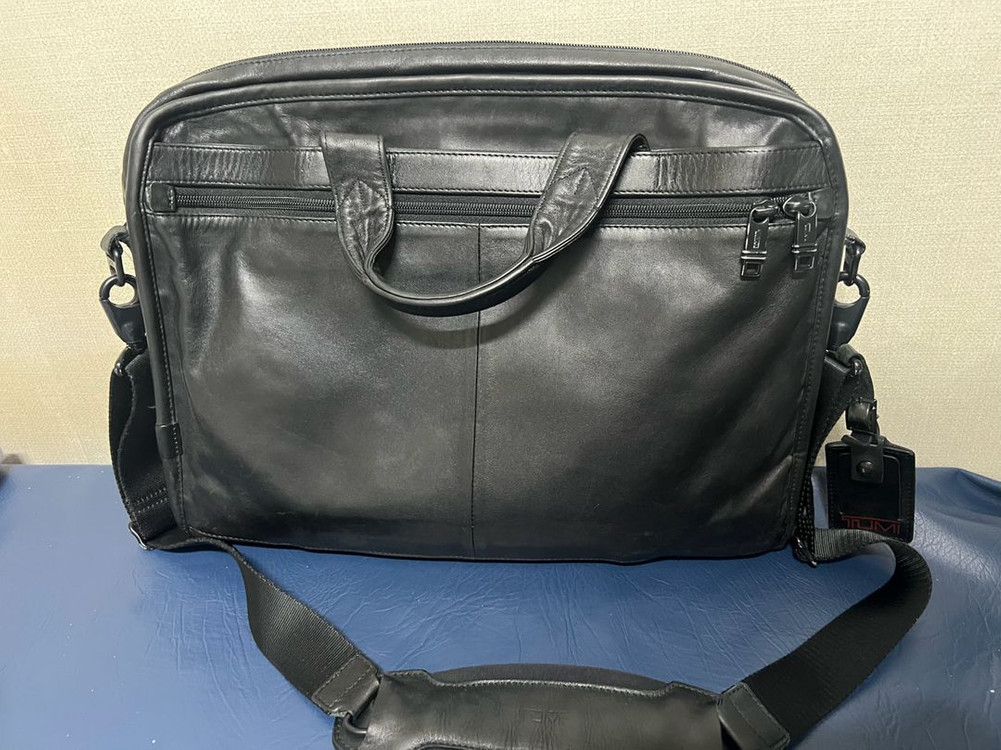 정품 투미 TUMI 가죽 브리프 케이스 가방 판매 이미지
