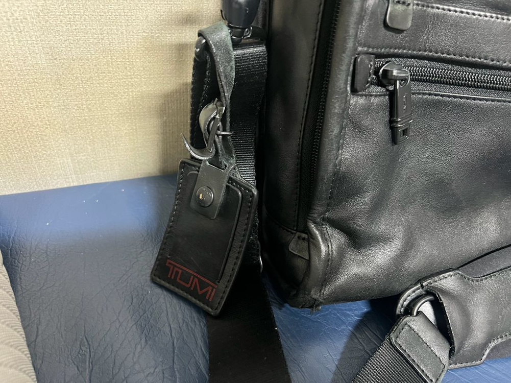 정품 투미 TUMI 가죽 브리프 케이스 가방 판매 이미지