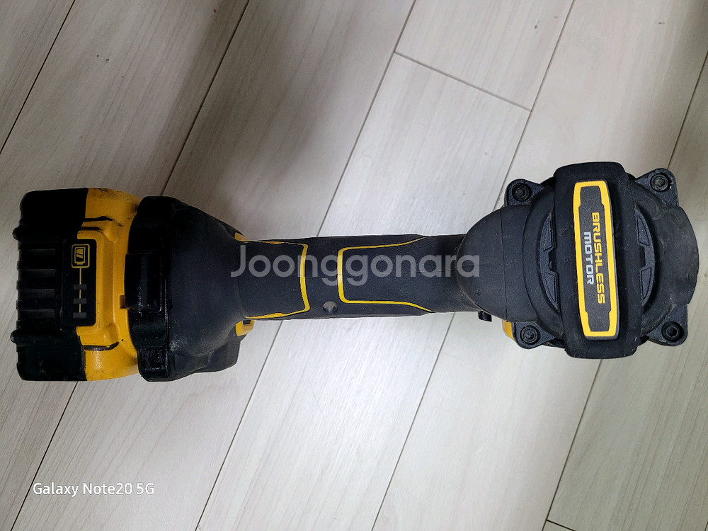 디월트 DCF922N 20V 컴팩트 충전 DCF922N임팩트 렌치 드라이버 베어툴1개,전용베터리 1개포함--5