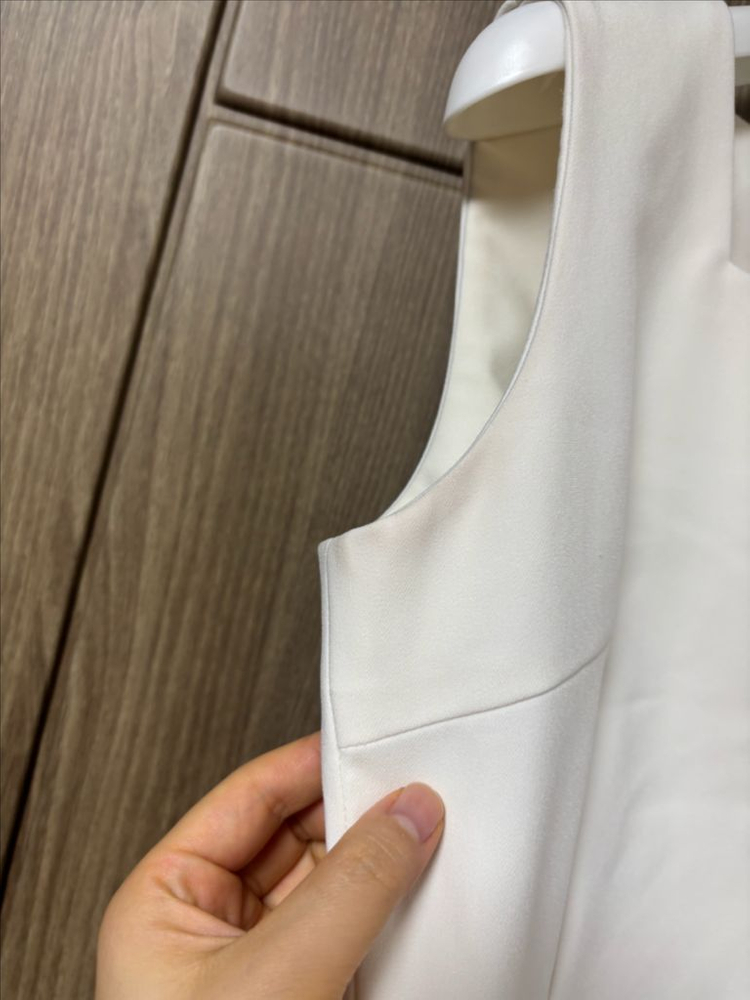 으네드레스 스퀘어넥 민소매 원피스--6