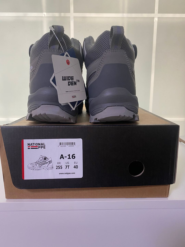 안전화 내셔널피피이 와이덴 안전화 A-16 255mm 팝니다. 이미지