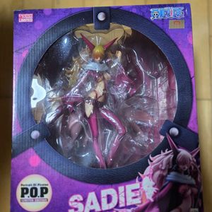 애니메이션 캐릭터 피규어