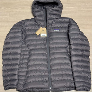 파타고니아 다운스웨터 후디 25FW 포지그레이 M사이즈