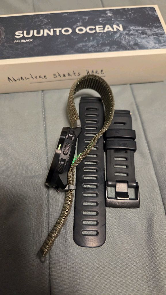 순토 오션 올블랙 다이브컴퓨터 판매 이미지