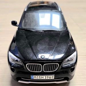 교쇼 BMW X1 1:18 다이캐스트 판매합니다