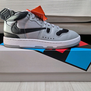 트래비스 스캇 맥어택 SP 라이트 스모크 그레이 [250, 새상품]