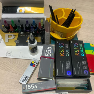 컬러리스트기사 실기 시험 컬러 색종이,종이팔레트,4구물통,포스터칼라,빵빵자.12개 붓
