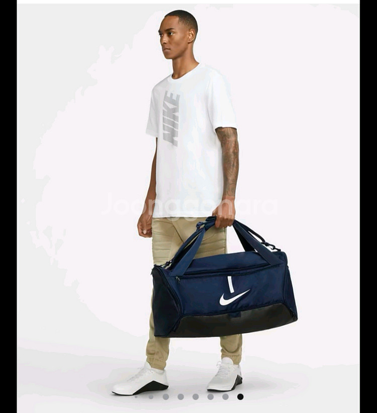 쿨거래시 4만9천택포! 당일발송! 미사용 새제품 정품 나이키 더플백 60리터 큰사이즈 운동가방, 여행가방--5