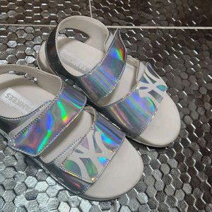 MLB 키즈 샌들 실버 220(3회착용) 이미지