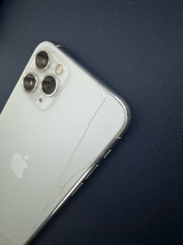 아이폰 11 pro 256gb 팝니다 이미지