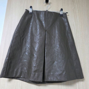 브라운 인조레더 A라인 스커트