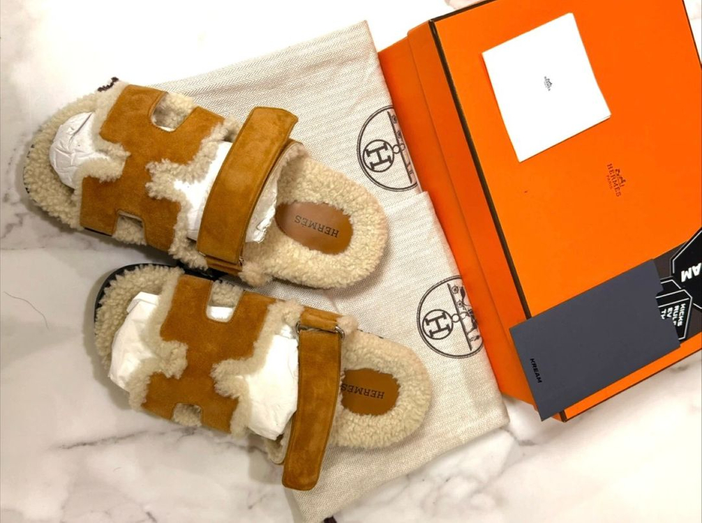 에르메스 시프레 스웨이드 샌들--1